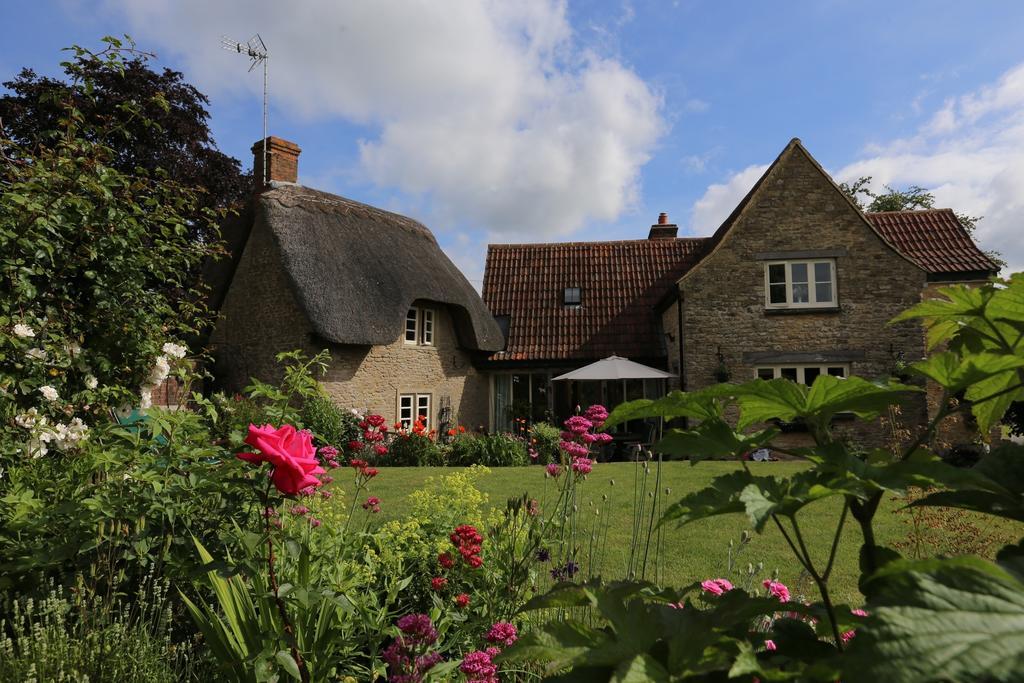 Thatch Cottage Лейкок Екстер'єр фото